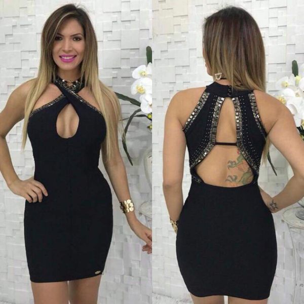 Vestido Detalhe Busto Bordado Costas