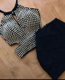 Conjunto Top Cropped Fenda Bordado A Mão e Saia